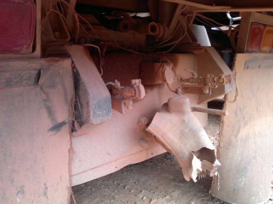 รถมิตซู 10 ล้อดั้ม FN527 220 แรงม้า  สนใจติดต่อ 081 - 6079515