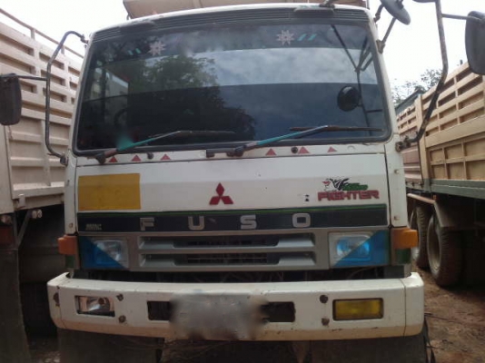 รถมิตซู 10 ล้อดั้ม FN527 220 แรงม้า  สนใจติดต่อ 081 - 6079515