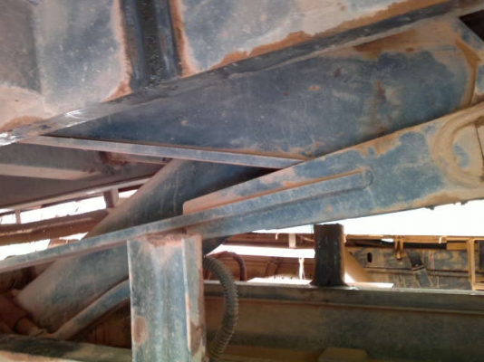 รถมิตซู 10 ล้อดั้ม FN527 220 แรงม้า  สนใจติดต่อ 081 - 6079515