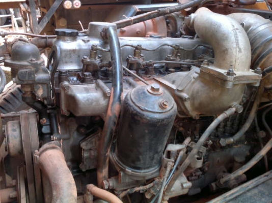 รถมิตซู 10 ล้อดั้ม FN527 220 แรงม้า  สนใจติดต่อ 081 - 6079515