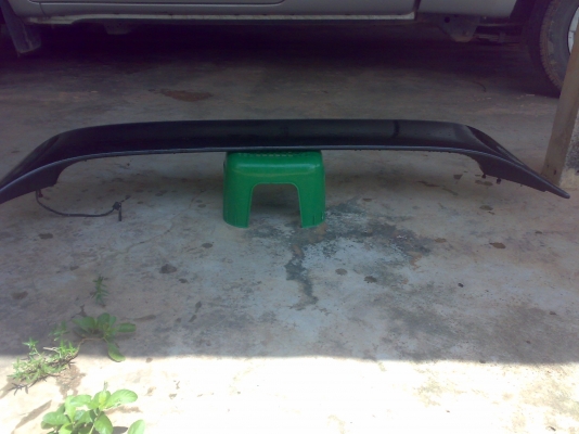 สปอยเลอซ์หลังมีไฟเบรค ของโตโยต้า อัลติท