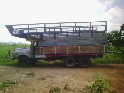 ลดราคาขายสิบล้อหัวยาวสองเพลาสวยๆเดิมๆ