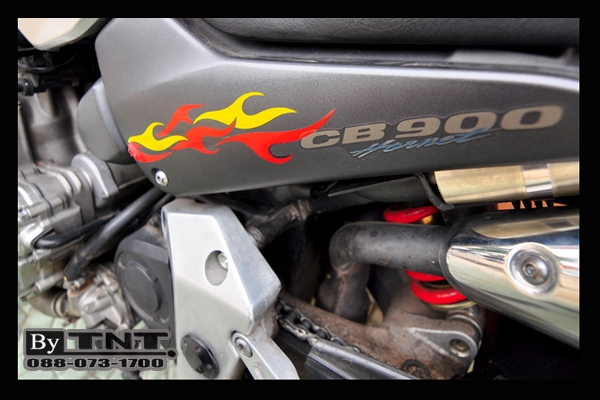 <TNT>ขาย Honda CB 900 ปี2004/หัวฉีด/กุญแจชิพ/สีแดง/ทะเบียน/..สวยๆ>>>>>