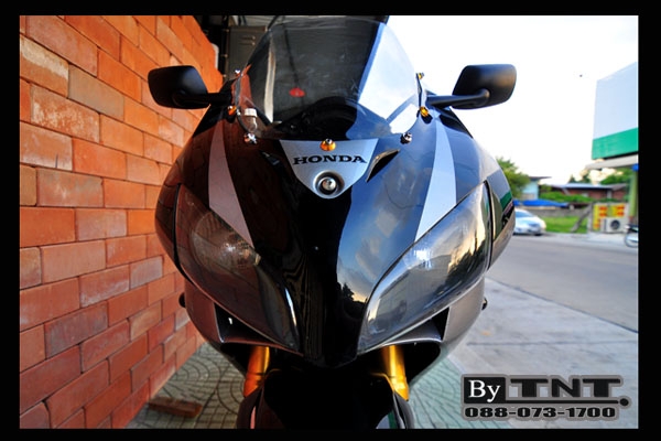 <TNT>ขาย Honda CBR(NC-29) 400 cc./ปี92/สีดำ-เทา/ทะเบียนแท้/แฟริ่งแต่ง..สวยๆ>>>