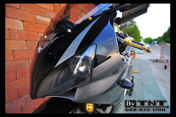 <TNT>ขาย Honda CBR(NC-29) 400 cc./ปี92/สีดำ-เทา/ทะเบียนแท้/แฟริ่งแต่ง..สวยๆ>>>