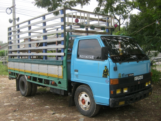 ขาย6ล้อ NKR 110 เเรงม้าพร้อมใช้งาน