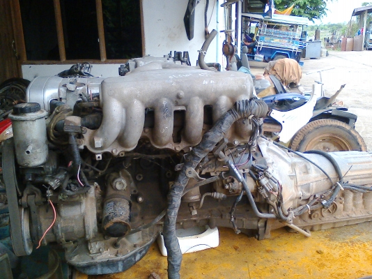 เครื่อง 1J 2500 พร้อมเกียรออโต้ ไดชารท ไดสตารท คอมแอร ปั้มเพาเวอ อยู่ครบ