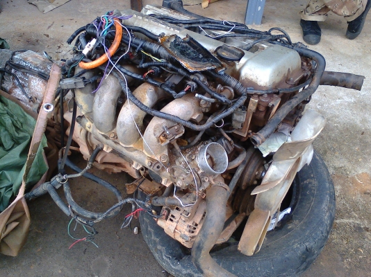 เครื่องนิสสัน Sr20 พร้อมเล่มทะเบียน BMW แถมแผ่นตัวถังรถ เลขเครื่องครง