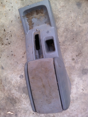 คอนโซนกลางd-max hilender 4 ประตู 2006 คอนโซนกลางd-max hilender 4 ประตู 2006