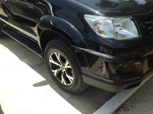 ขายกันชนหน้าVigo. Trd สภาพดี. 2500 บาท