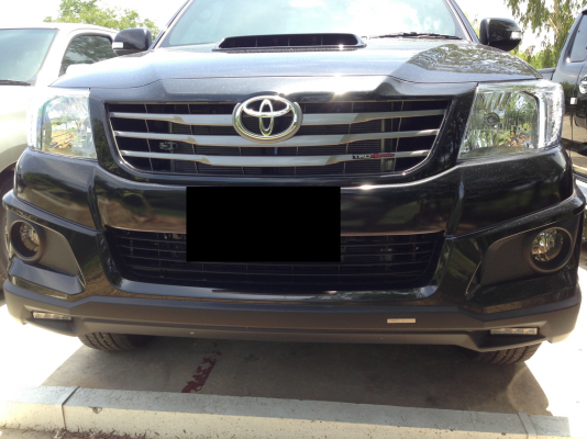 ขายกันชนหน้าVigo. Trd สภาพดี. 2500 บาท