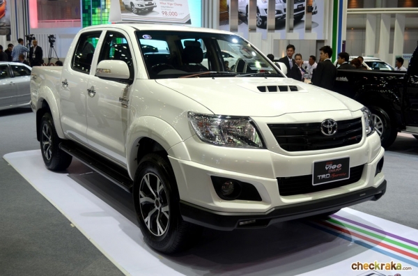 ขายกันชนหน้าVigo. Trd สภาพดี. 2500 บาท
