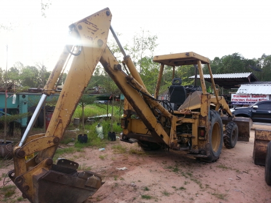 ฝากขายด่วน รถตัหน้าขุดหลัง CAT 428 เพลาเดียว เอกสารชุดจดทะเบียน