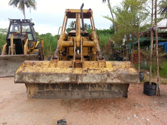 ฝากขายด่วน รถตัหน้าขุดหลัง CAT 428 เพลาเดียว เอกสารชุดจดทะเบียน