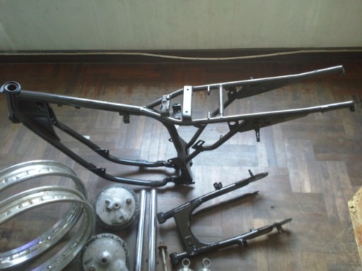 ขายยกชุดพร้อมเครื่อง 3000 ครับ โทร 0832340458 แก๊บ