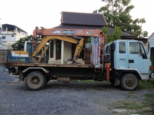 ขายรถบรรทุกดั๊มพ์ติดเครน