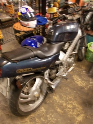 ขายHONDA Bros650ccทะเบียนแท้สภาพตามรูปจัดไปที่85000บาท