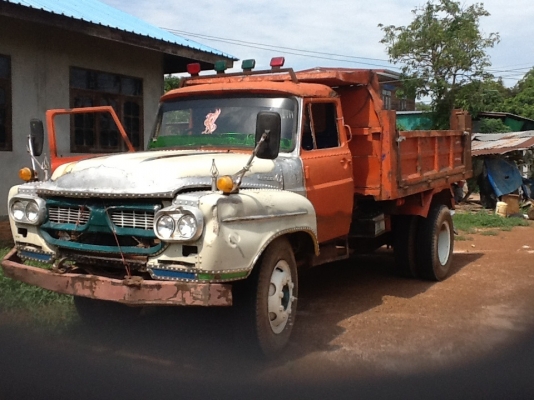 ขายด่วน 6 ล้อหน้ายาวดั้ม isuzu เครื่อง da120 ทะเบียนขาด16 ปี เอกสารพร้อมโอน