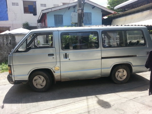 *** ขายตู้ Toyota  Hiace รหัส LH60V((ด่วน))  ***