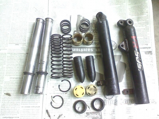 รับซ่อมโช๊คหน้าจาระบี scooter DIO-ZX ราคาเบาๆ