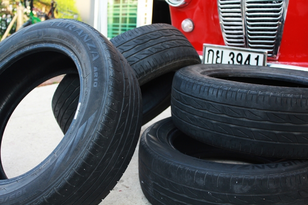 ขาย ยางรถยนต์บริดจสโตน ขอบ15 185/60/R15