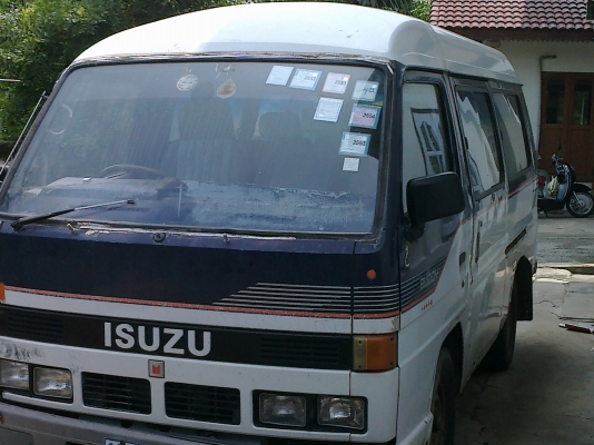 ขายรถตู้ ISUZU BUDDY