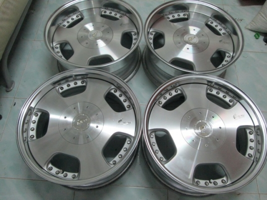 ขายล้อม้าทอง