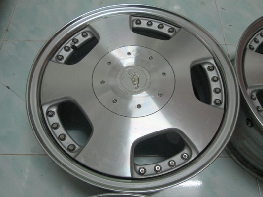 ขายล้อม้าทอง