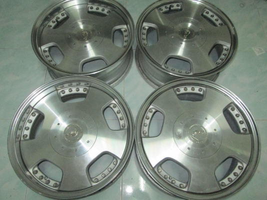 ขายล้อม้าทอง