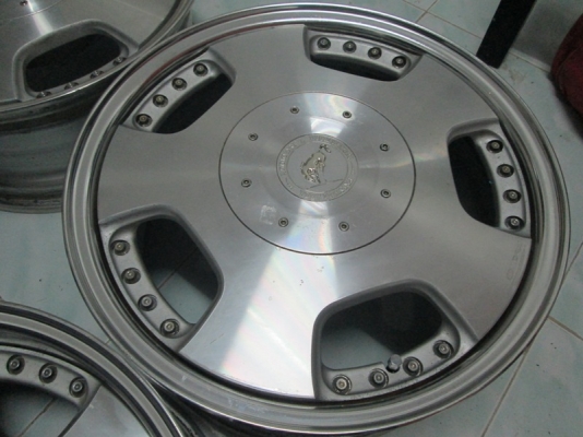 ขายล้อม้าทอง