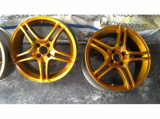 แม็ก 17 แถมยาง 1 ชุด สีทองเหลือบแก้ว 4 รู 100