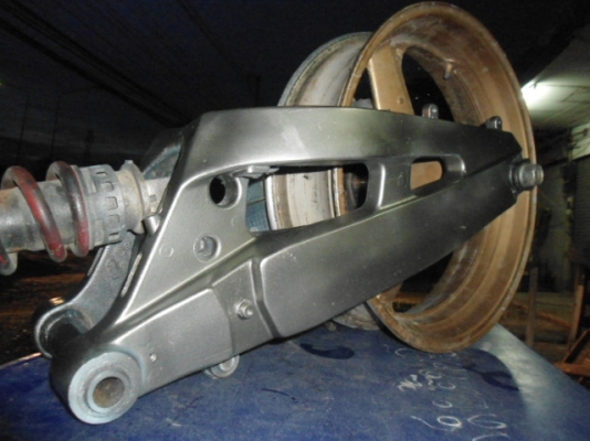 ขายสวิงอาร์มcbr400y89 ขายสวิงอาร์มcbr400y89