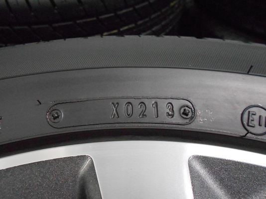 ขายล้อแม็ก Honda Freed ขอบ 15 พร้อมยางป้ายแดงปี 13/เทิร์นได้-ใส่ฟรีค่ะ