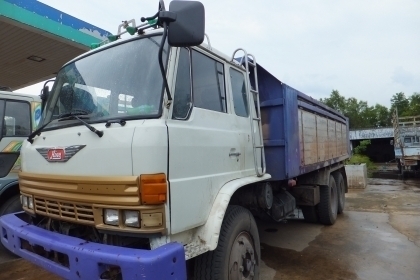 10ล้อดั้มHINO227 ดั้มมิเนียม พื้นไม่ผุ สภาพยาง70\%