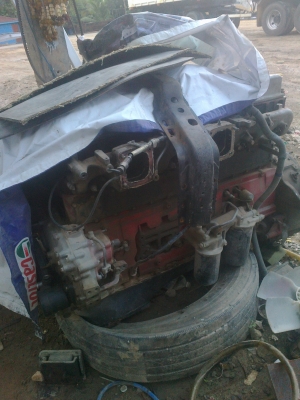 ขายเครื่องยนต์ P11 320 แรงม้า มีอุปกรณ์ให้ด้วย