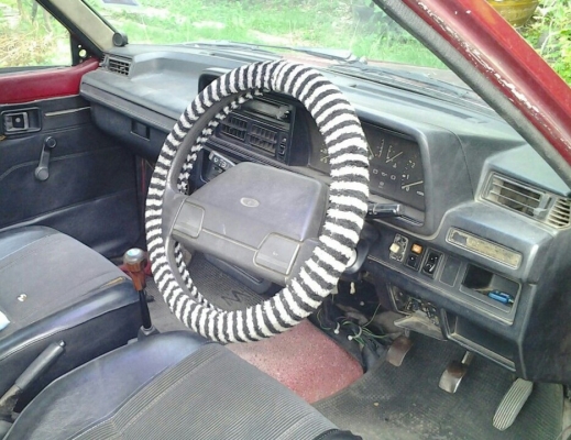 ขายFordแอสปาย1500ccเครื่องดีทะเบียนโอนขาย19900สนใจ0853647170