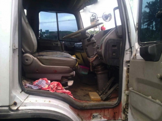 รถฮีโน่ 10 ล้อดั้ม รั้ว FL3H  195 แรงม้า ปี 39  สนใจติดต่อ 081 - 6079515