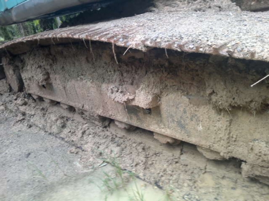 รถแบคโฮ KOBELCO  200 - YN09  สนใจติดต่อ 081 - 6079515