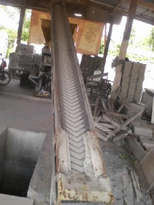 ขายเครื่องอัดอิฐบล๊อก พร้อมใช้งาน และบล๊อกหล่อท่อ หลายขนาด ครับ