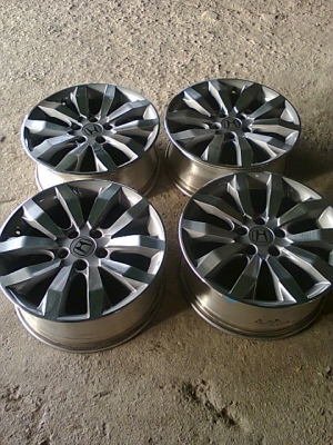ล้อCIVIC ขอบ17 12500 บาท