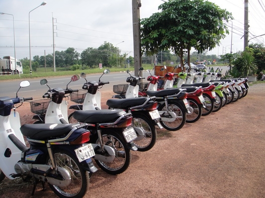 ขายฮอนด้าดรีม คุรุสภา สภาพสวยพร้อมใช้งาน (ทะเบียนพร้อมชุดโอน )