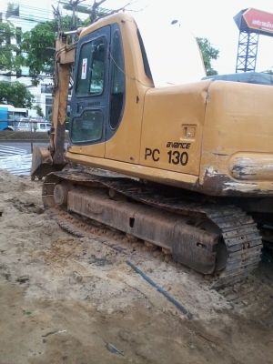 ขายKOMUTSU PC130รุ่น6 ไฟฟ้าเต็ม แอร์ เอวแน่ โซ่เปลื่ยนใหม่ เครื่องแน่ดี พร้อมใช้งานครับ