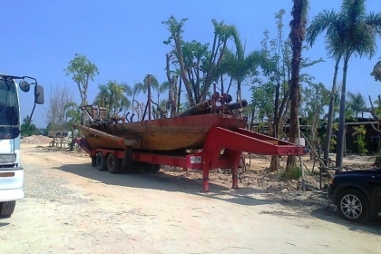 ขายด่วน..หางโรเบรทแบบเทลเล่อร์ BINKLEY ใส่แบคโฮ KOMATSU PC200 ได้ สภาพสวย พร้อมใช้งาน มีทะเบียนครบ ลดราคาพิเศษให้อีกจาก 550,000 บาท.