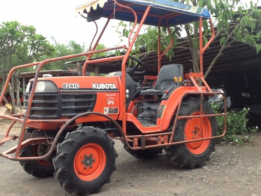 คูโบต้า B2410 4 WD 2 เพลา พร้อมโครงกันอ้อย ทำงาน 969  ชั่วโมง