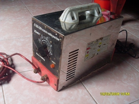 ขายเครื่องเชื่อมไฟฟ้า 200am. KANTO KT-BX6 200 ราคา 1500 บาท