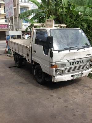 ขายรถกระบะToyota บรรทุก 4 ล้อ ราคา 149000 รายละเอียดด้านใน