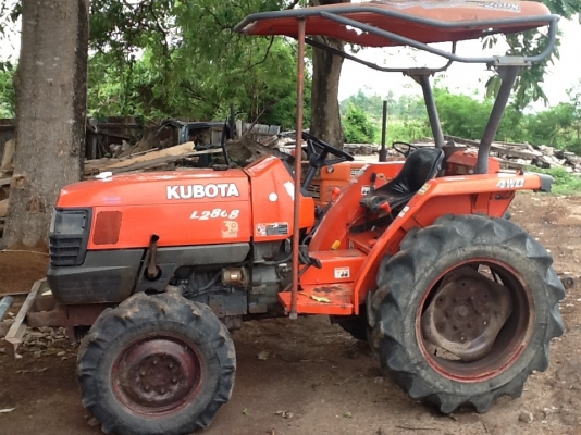 แทรกเตอร์คูโบต้า L2808 4 WD 2 เพลา ทำงาน 1129 ชั่วโมง เดิมๆ