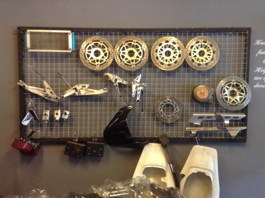 จำหน่ายอะไหล่เดิมแต่งบิ๊กไบค์น้ำมันเครื่องซ่อมบำรุงรักษาบิ๊กไบค์