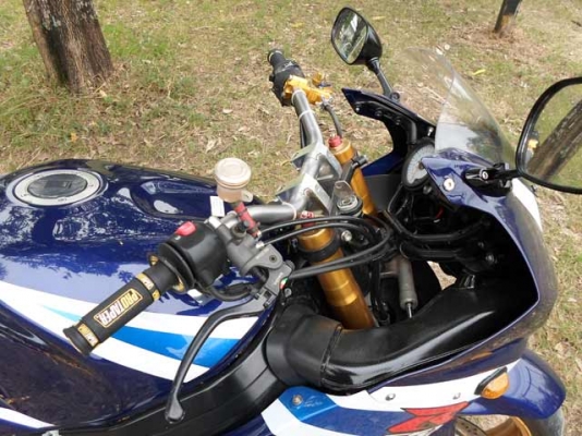 ขายรถจักรยานยนต์ GSX R1000 K4