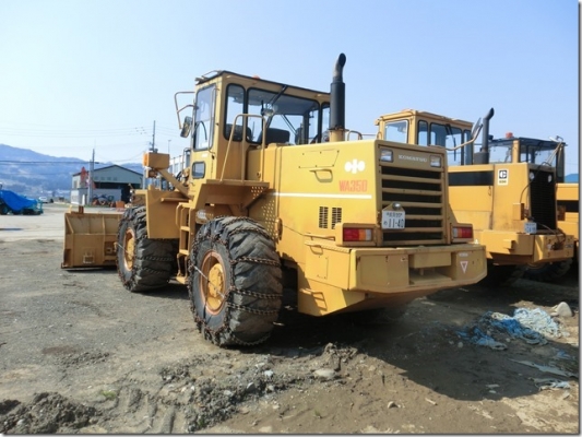 ขายรถตักมือสองจากญี่ปุ่น KOMATSU WA350-1 สภาพดี พร้อมใช้งานค่ะ สนใจติดต่อเจี๊ยบได้เลย โทร 087-3310254 ค่ะ ขายรถตักมือสองจากญี่ปุ่น KOMATSU WA350-1 สภาพดี พร้อมใช้งานค่ะ สนใจติดต่อเจี๊ยบได้เลย โทร 087-3310254 ค่ะ